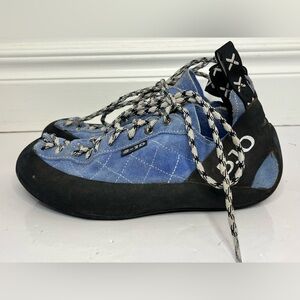 Five Ten Men’s Size 8.5 Women’s Size 10 Rock Climbing Shoes Blue Black Laces
